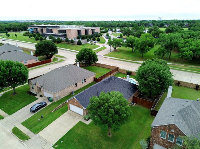 1140 Whispering Trail Circle, Lewisville, TX 75067