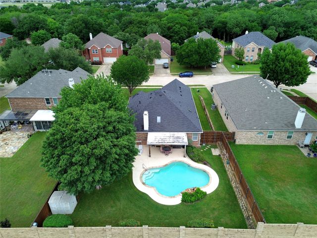 1140 Whispering Trail Circle, Lewisville, TX 75067