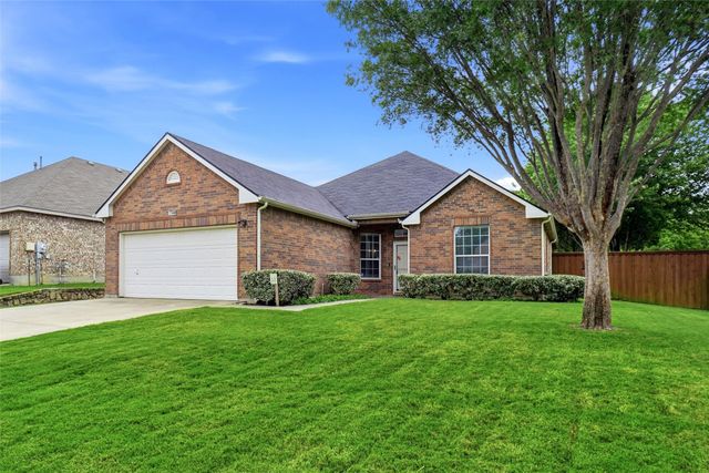 1140 Whispering Trail Circle, Lewisville, TX 75067