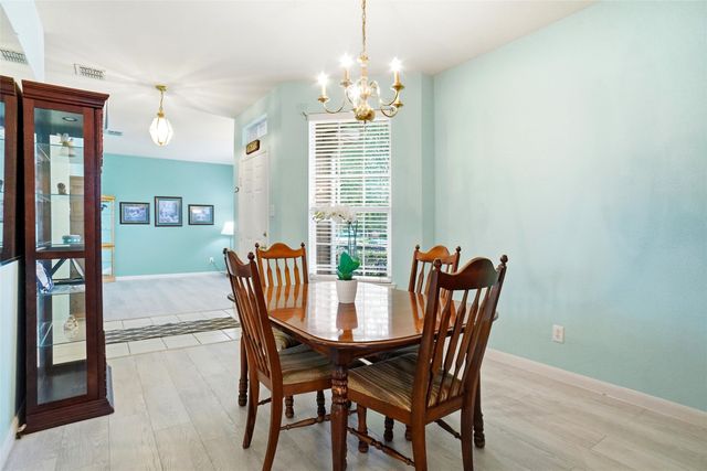 1140 Whispering Trail Circle, Lewisville, TX 75067