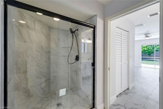 12329 Londonderry LN, Bonita Springs, FL 34135