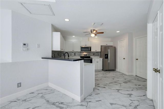 12329 Londonderry LN, Bonita Springs, FL 34135