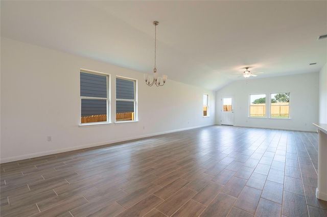 113 Caterpillar DR, Georgetown, TX 78628