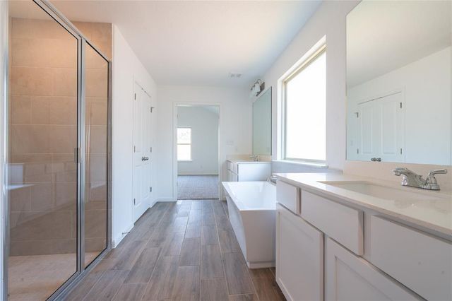 113 Caterpillar DR, Georgetown, TX 78628