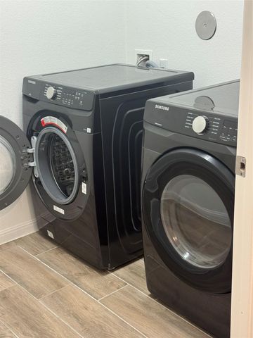 113 Caterpillar DR, Georgetown, TX 78628