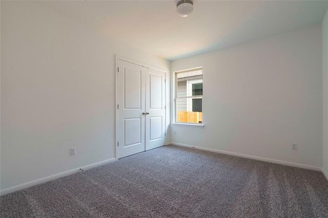 113 Caterpillar DR, Georgetown, TX 78628