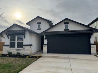 113 Caterpillar DR, Georgetown, TX 78628