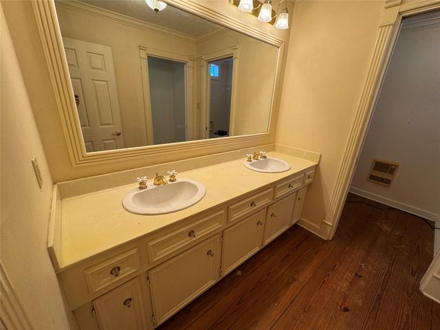 3400 Kirk CORS, Harwood, TX 78632