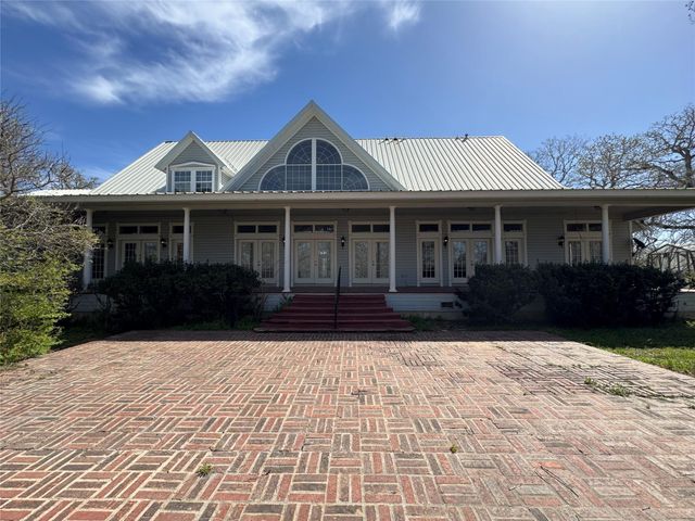 3400 Kirk CORS, Harwood, TX 78632