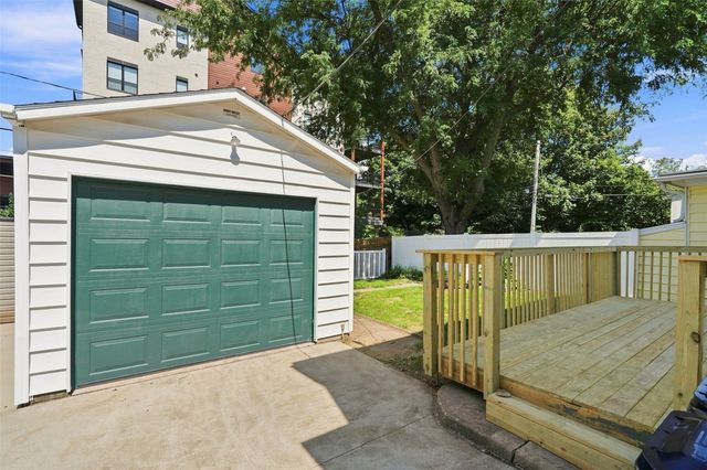 1972 2nd Avenue SE, Cedar Rapids, IA 52403
