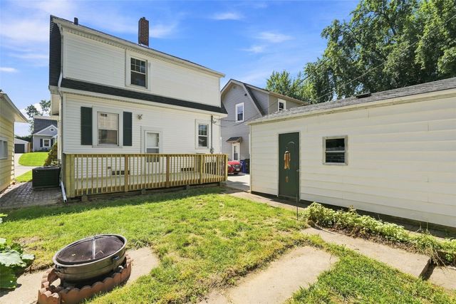 1972 2nd Avenue SE, Cedar Rapids, IA 52403