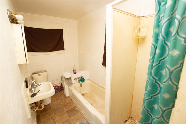 601 Chestnut Street, Dowagiac, MI 49047