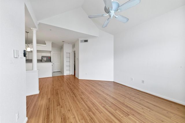 1330 Old Spanish Trail 8304, Houston, TX 77054