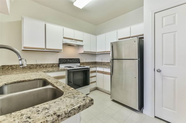1330 Old Spanish Trail 8304, Houston, TX 77054