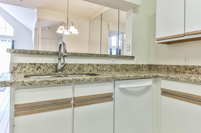 1330 Old Spanish Trail 8304, Houston, TX 77054