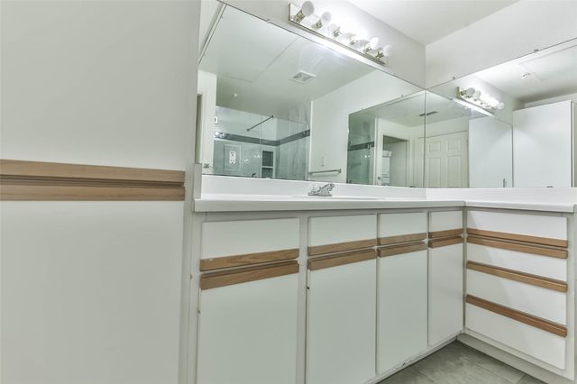 1330 Old Spanish Trail 8304, Houston, TX 77054