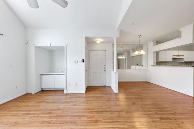 1330 Old Spanish Trail 8304, Houston, TX 77054