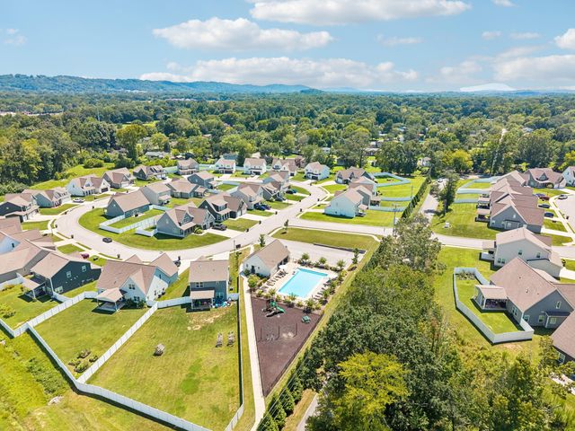 1274 Neyland Circle 29, Hixson, TN 37343