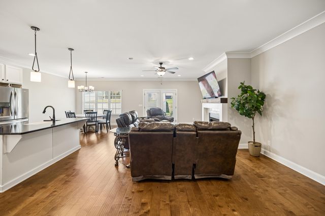 1274 Neyland Circle 29, Hixson, TN 37343