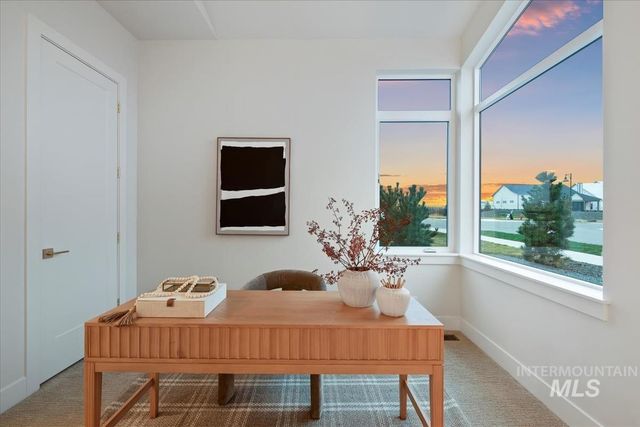 2407 N Buhrstone Ave, Eagle, ID 83616