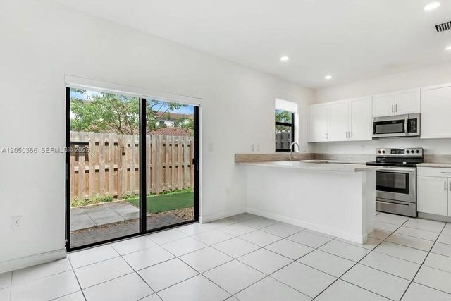 21071 NE 8th Ave 21071, Miami, FL 33179