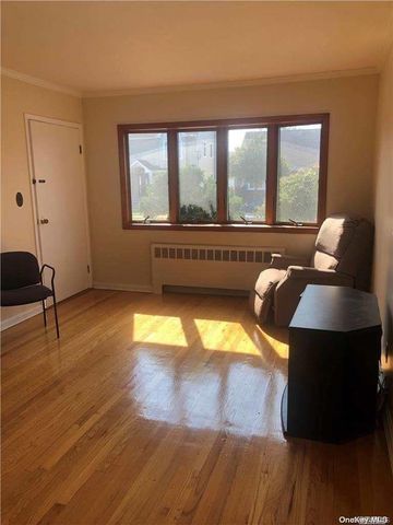 220 Pershing Parkway, Mineola, NY 11501