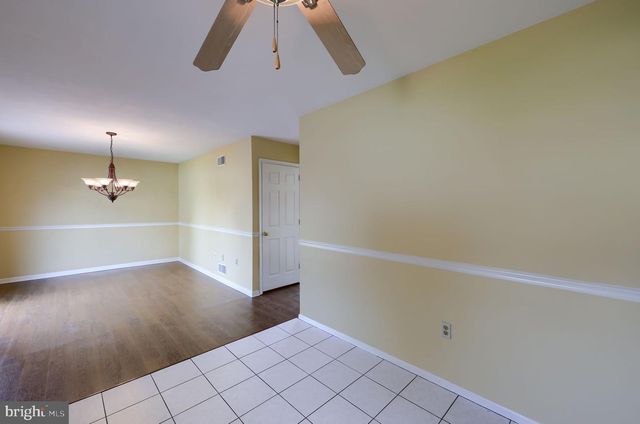 142 PALM LN, Lebanon, PA 17042