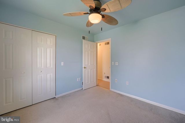 142 PALM LN, Lebanon, PA 17042