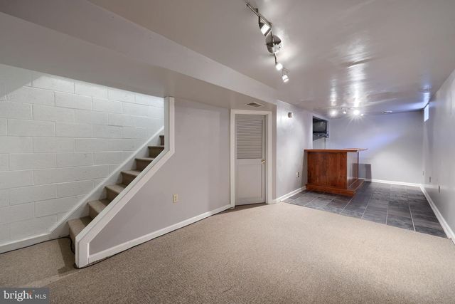 142 PALM LN, Lebanon, PA 17042