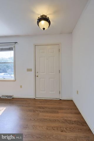 142 PALM LN, Lebanon, PA 17042