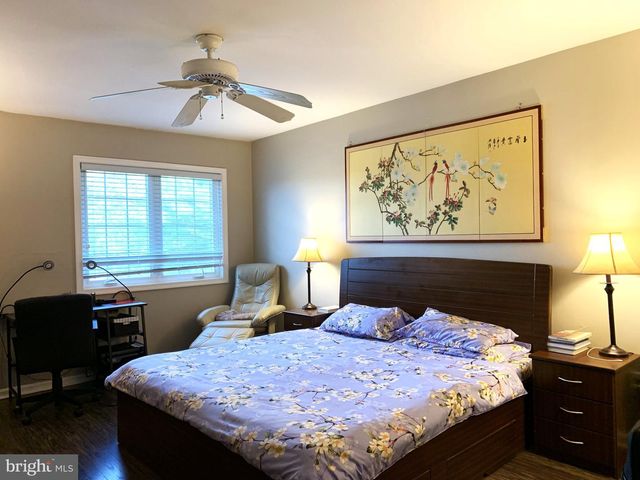 11 CABOT DR, Chesterbrook, PA 19087