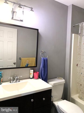 11 CABOT DR, Chesterbrook, PA 19087