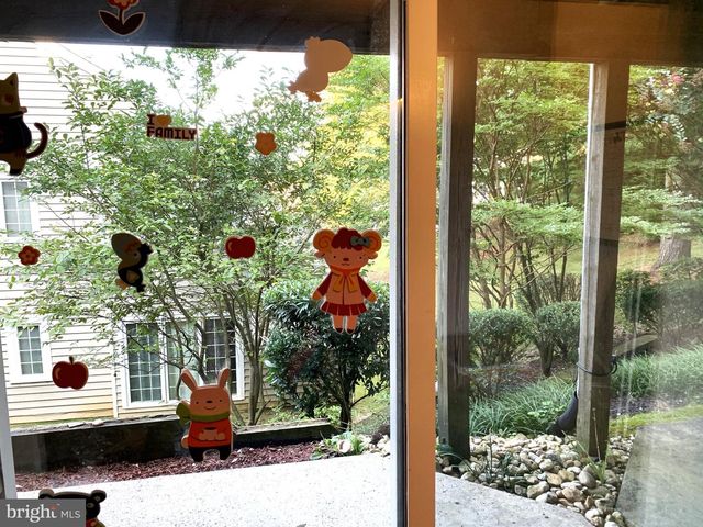 11 CABOT DR, Chesterbrook, PA 19087