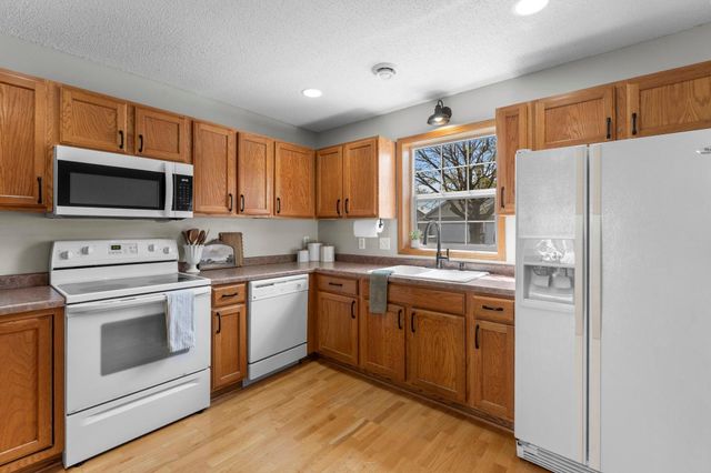 10534 64th Lane NE, Albertville, MN 55301
