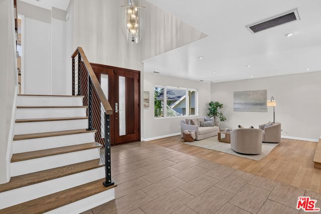 4262 Levitt Lane, Sherman Oaks, CA 91403