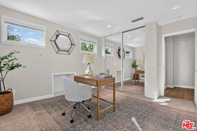 4262 Levitt Lane, Sherman Oaks, CA 91403