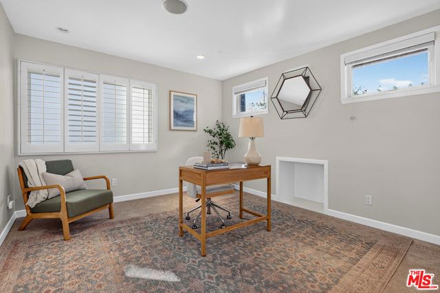 4262 Levitt Lane, Sherman Oaks, CA 91403