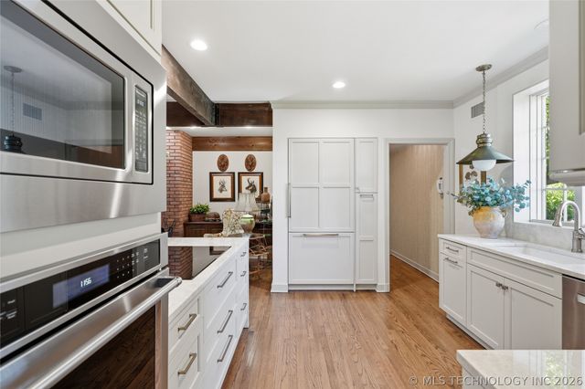 2458 E 26th Place, Tulsa, OK 74114