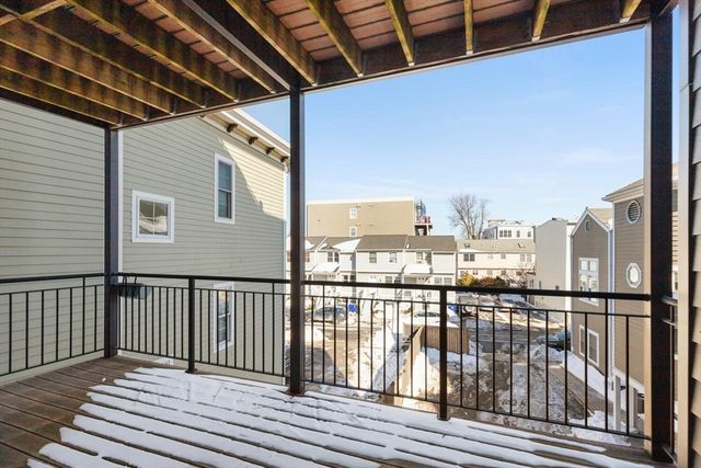 112 W 9th St. 2, Boston, MA 02127