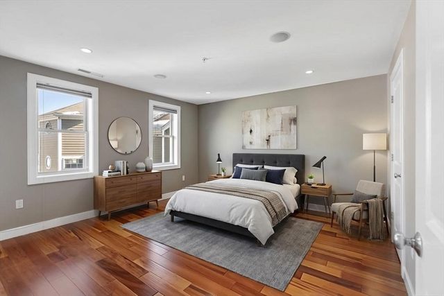 112 W 9th St. 2, Boston, MA 02127