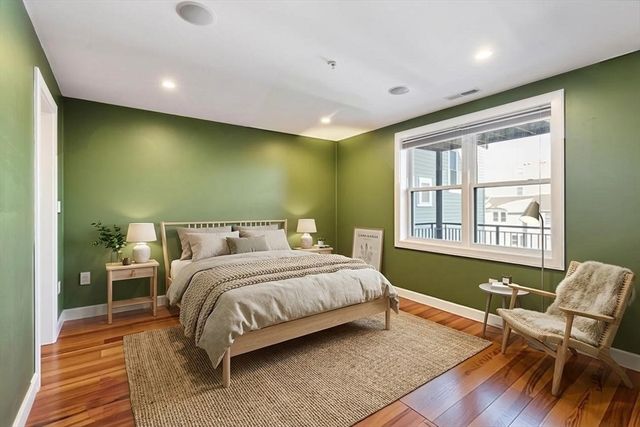 112 W 9th St. 2, Boston, MA 02127