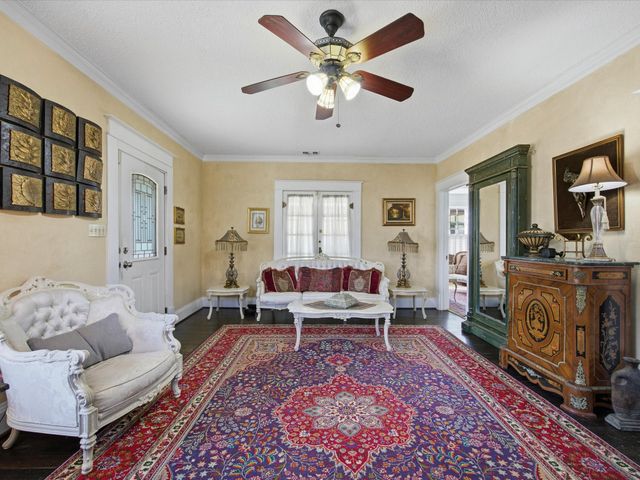 4807 Sycamore Street, Dallas, TX 75204