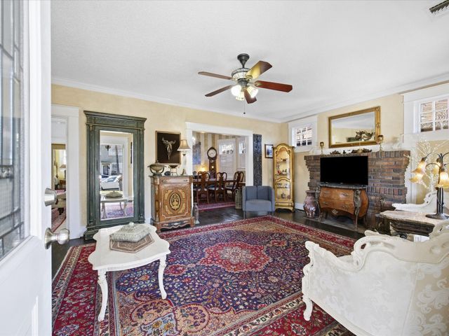 4807 Sycamore Street, Dallas, TX 75204