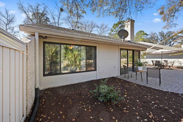 53 Stable Gate Rd, Hilton Head Island, SC 29926