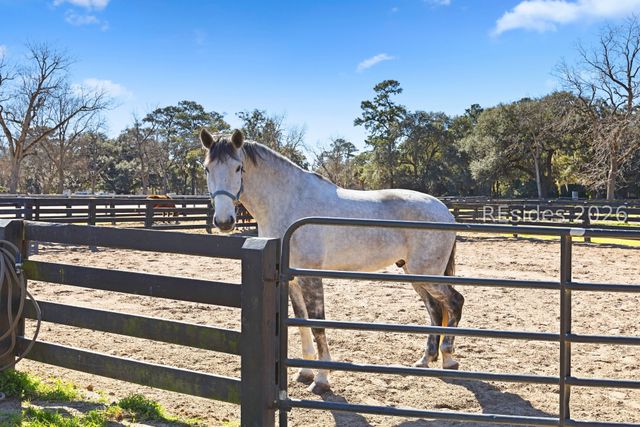 53 Stable Gate Rd, Hilton Head Island, SC 29926
