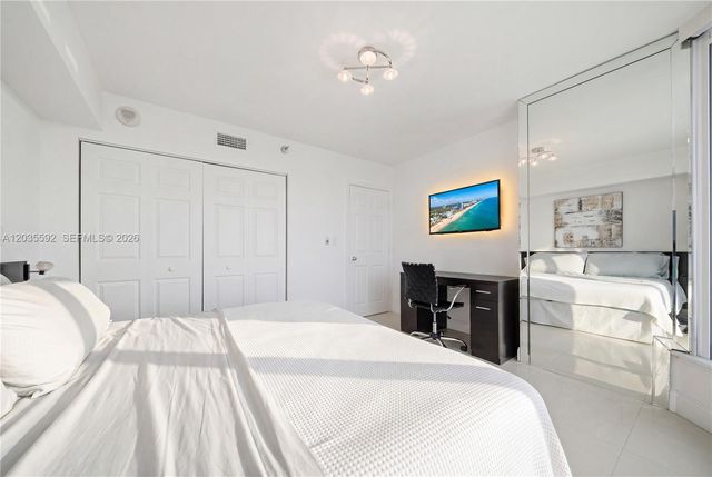 3530 Mystic Pointe Dr 2013, Aventura, FL 33180