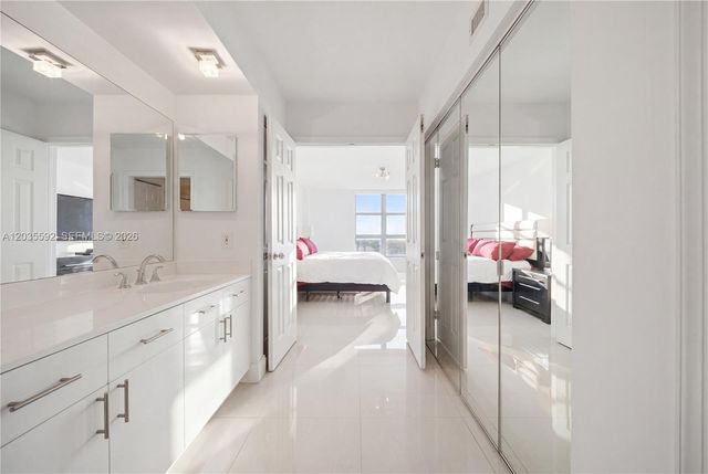 3530 Mystic Pointe Dr 2013, Aventura, FL 33180