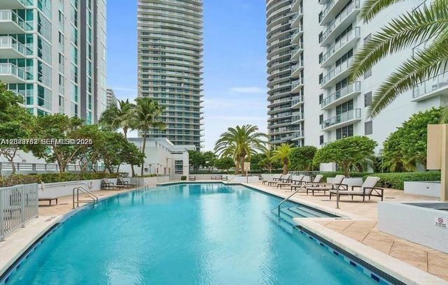 1060 Brickell Ave 3109, Miami, FL 33131