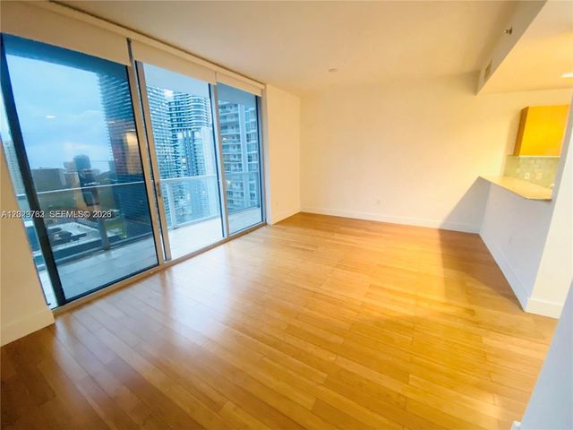 1060 Brickell Ave 3109, Miami, FL 33131