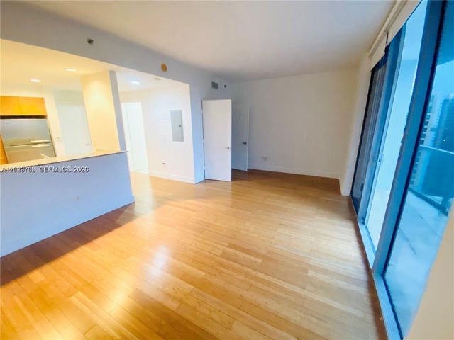 1060 Brickell Ave 3109, Miami, FL 33131